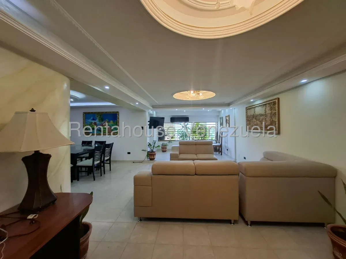 Amplio Apartamento en Venta Residencias Los Jardines Ipsfa Av. Bolívar Maracay - 4