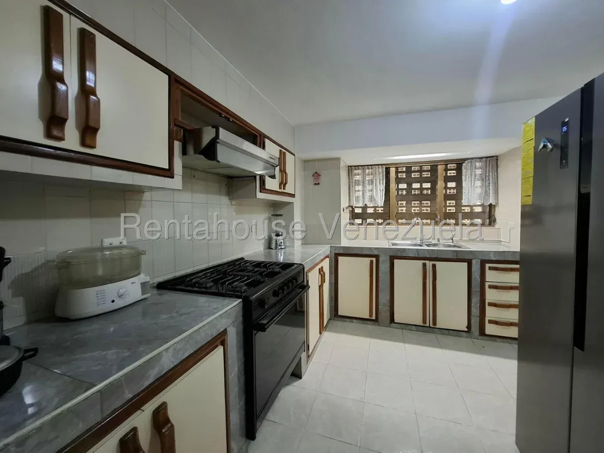 Amplio Apartamento en Venta Residencias Los Jardines Ipsfa Av. Bolívar Maracay - 9