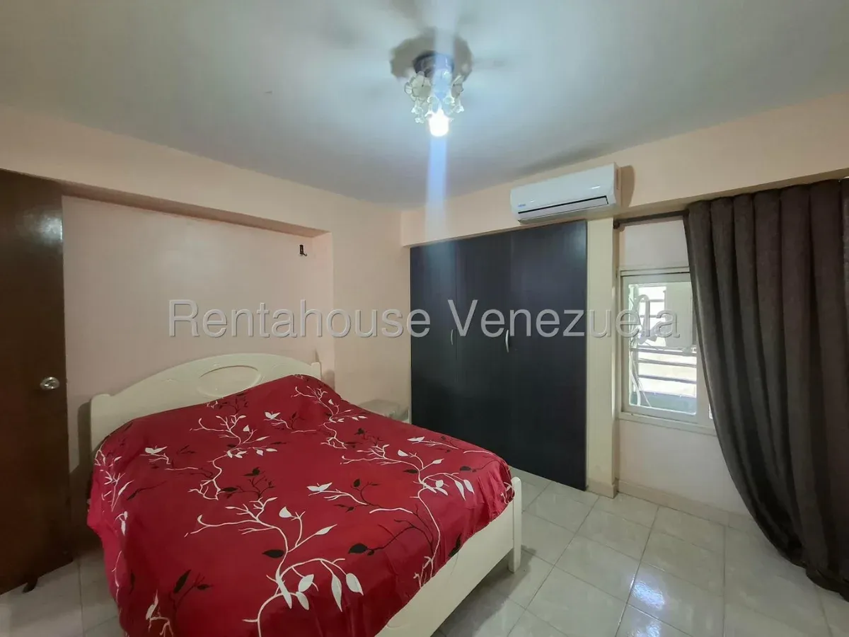Amplio Apartamento en Venta Residencias Los Jardines Ipsfa Av. Bolívar Maracay - 12