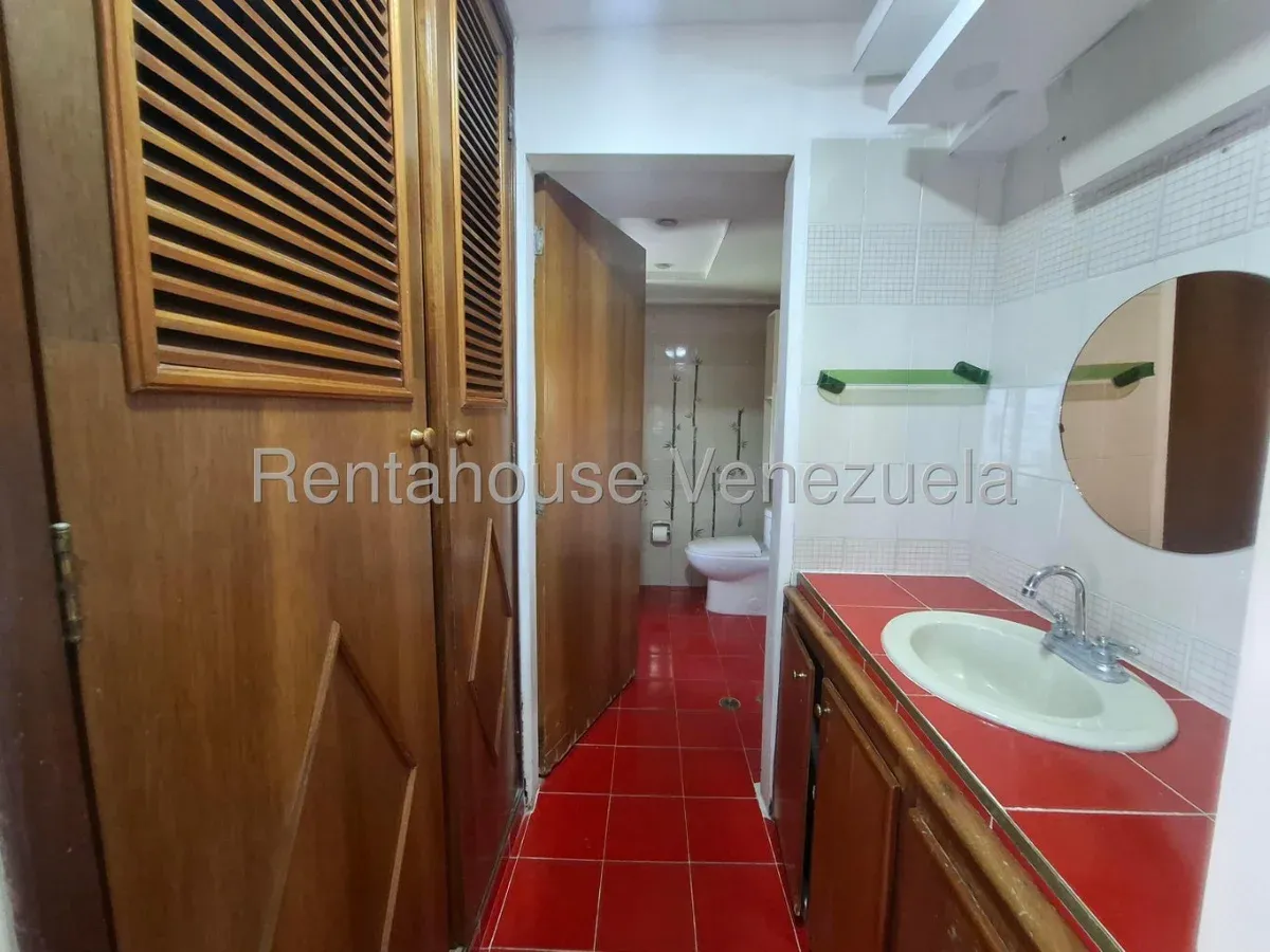 Amplio Apartamento en Venta Residencias Los Jardines Ipsfa Av. Bolívar Maracay - 18