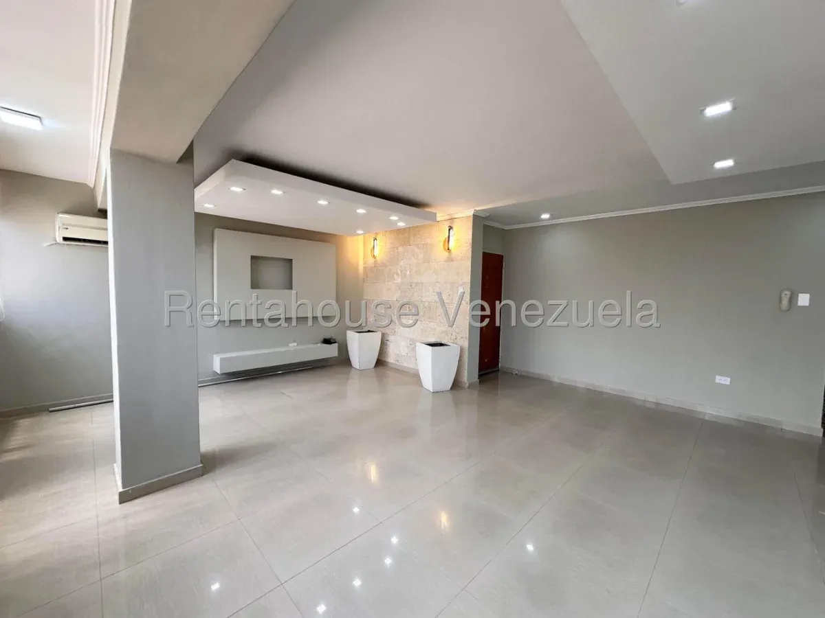 Amplio Apartamento en Venta Urb. Calicanto, Maracay - 6