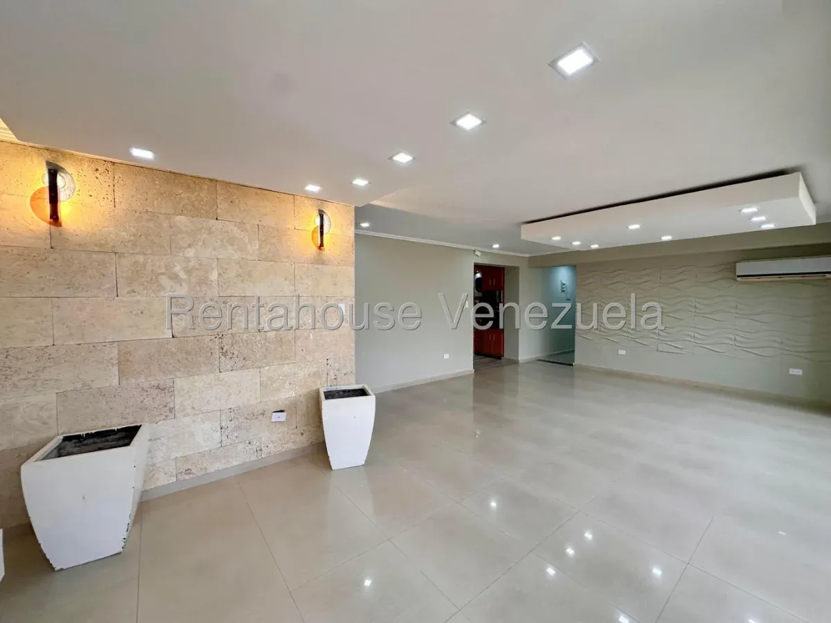 Amplio Apartamento en Venta Urb. Calicanto, Maracay - 7