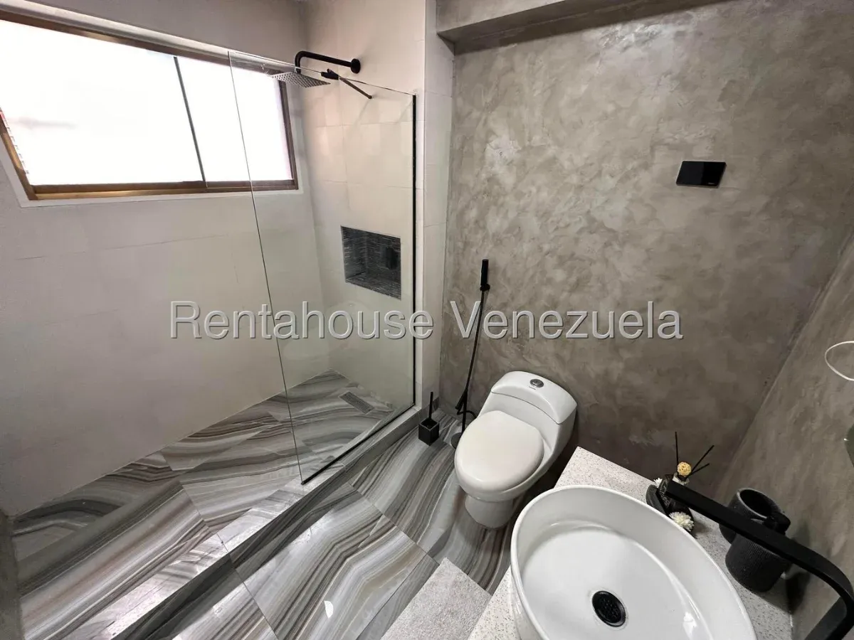 Amplio Apartamento en Venta Urb. Calicanto, Maracay - 26