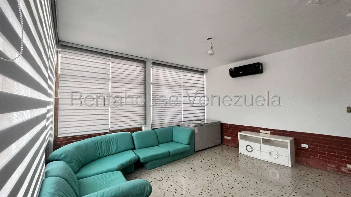 Excelente y amplia casa en Venta ubicada en la urbanización San Miguel, Maracay - 23