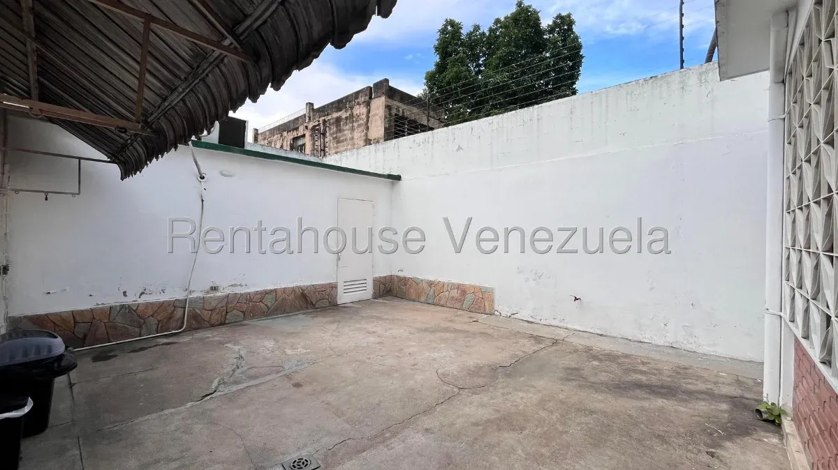 Excelente y amplia casa en Venta ubicada en la urbanización San Miguel, Maracay - 27