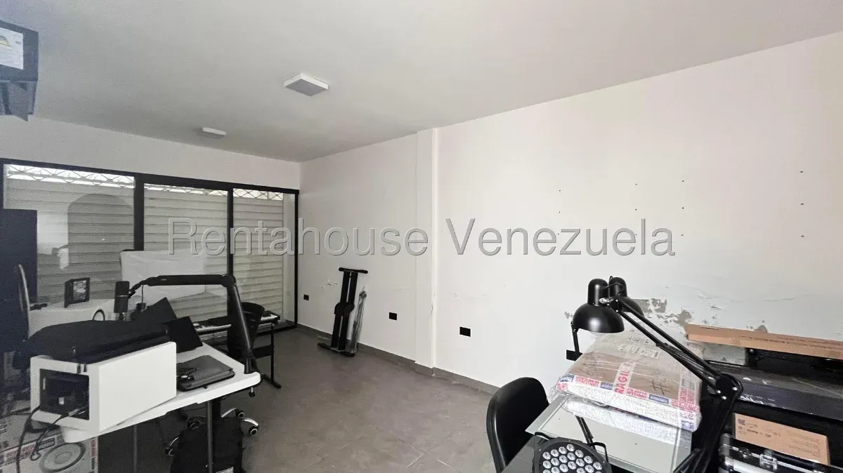 Excelente y amplia casa en Venta ubicada en la urbanización San Miguel, Maracay - 31