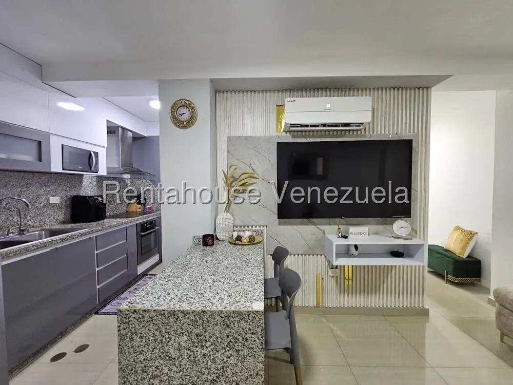 Hermoso Apartamento en Alquiler Urb. Villas Geicas, Av. Dr. Montoya La Morita, Maracay - 5