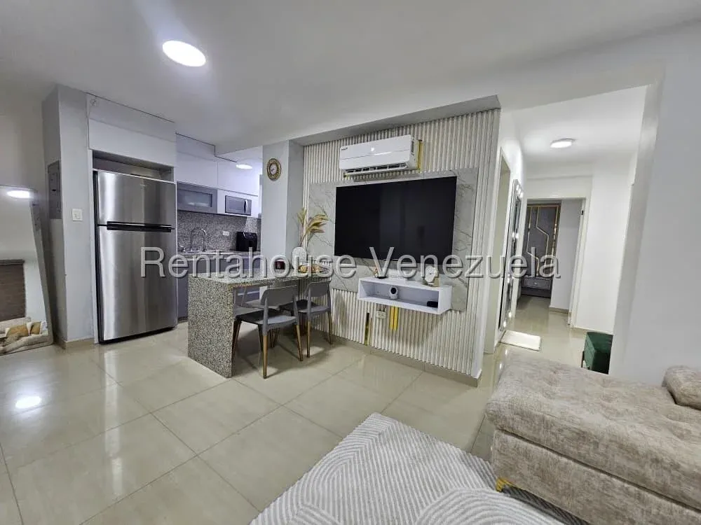 Moderno Apartamento en Venta Urb. Villas Geicas Country, Av. Dr. Montoya La Morita I, Maracay - 4