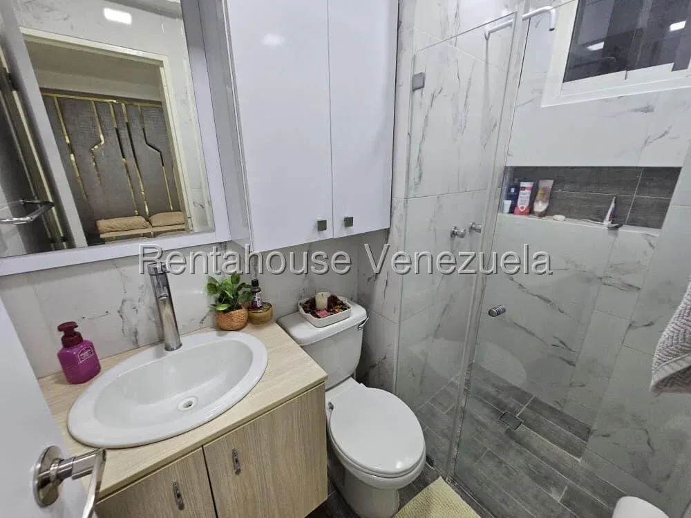 Moderno Apartamento en Venta Urb. Villas Geicas Country, Av. Dr. Montoya La Morita I, Maracay - 13