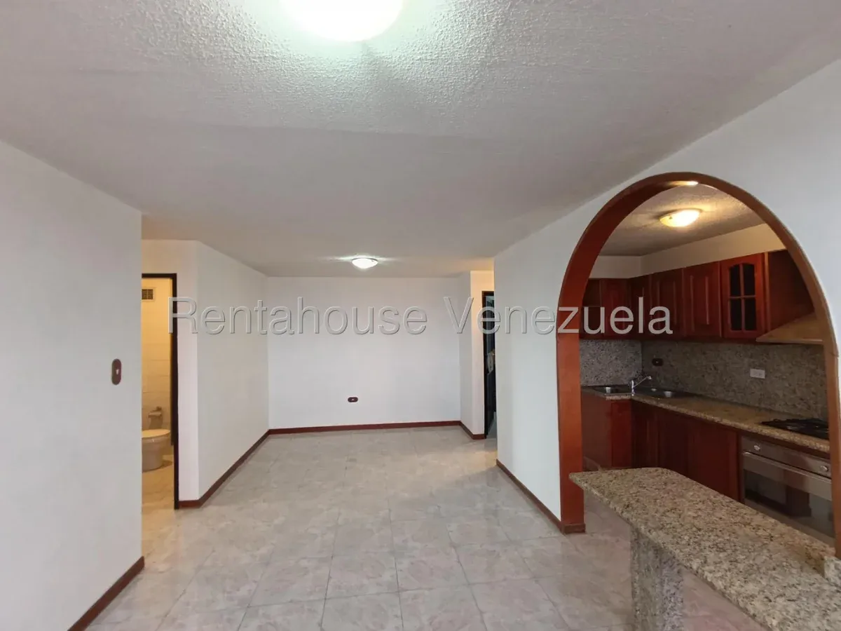 Cómodo Apartamento en Venta Urb. Bosque Alto, Maracay, Pozo de Agua Propio - 23