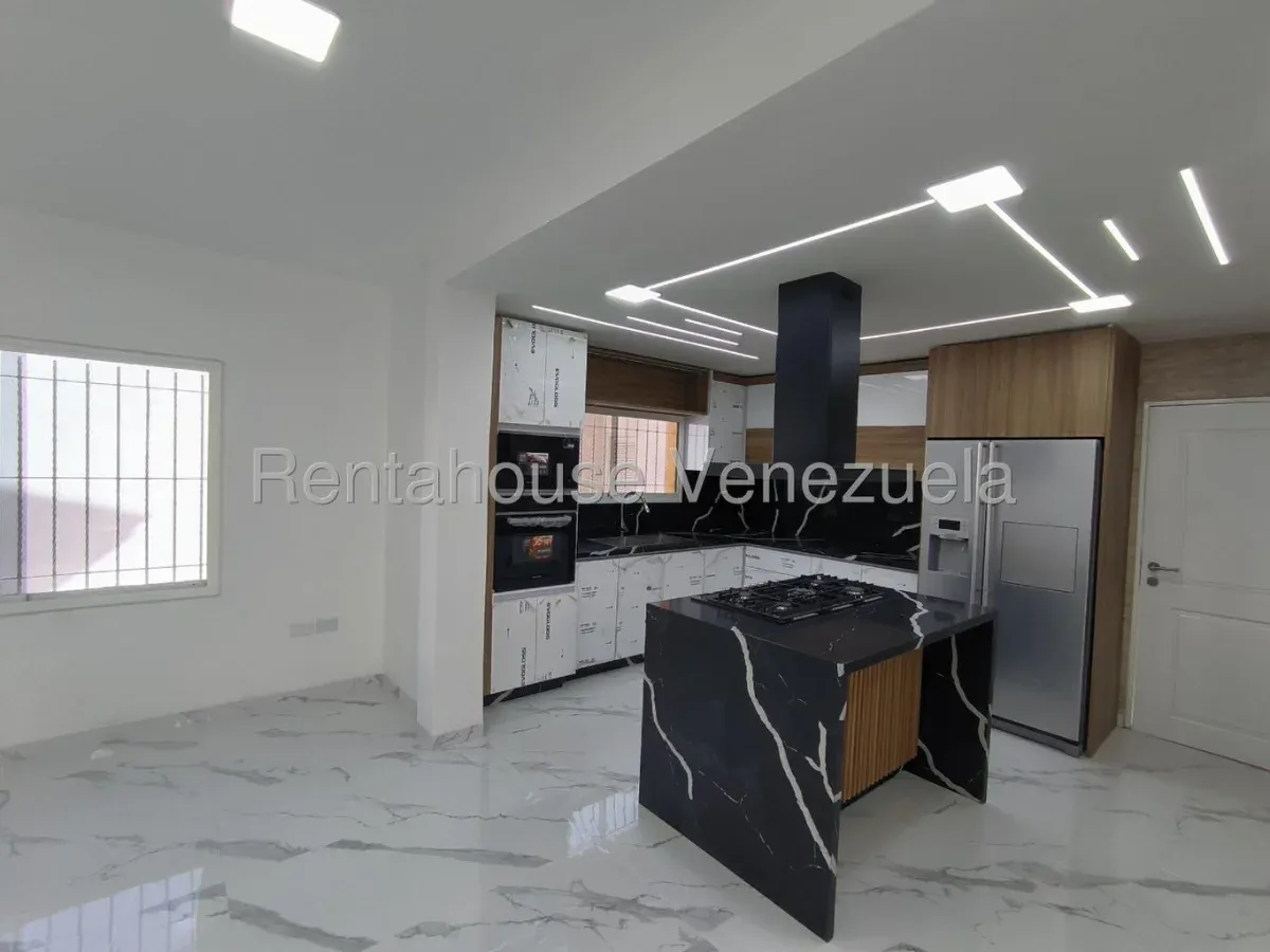 Estupenda Casa en Venta Urb. Sant Homero II, vía San Mateo, La Victoria, Edo. Aragua - 7
