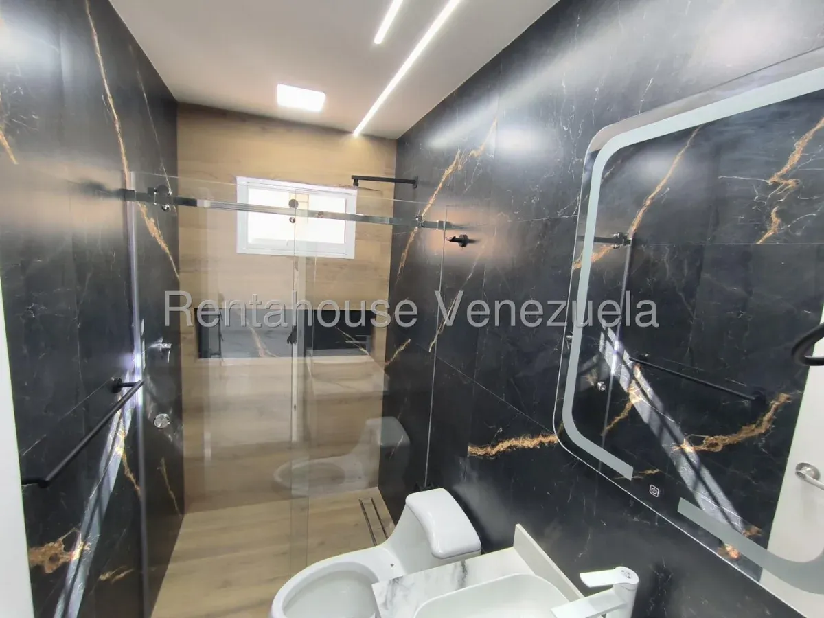 Estupenda Casa en Venta Urb. Sant Homero II, vía San Mateo, La Victoria, Edo. Aragua - 12