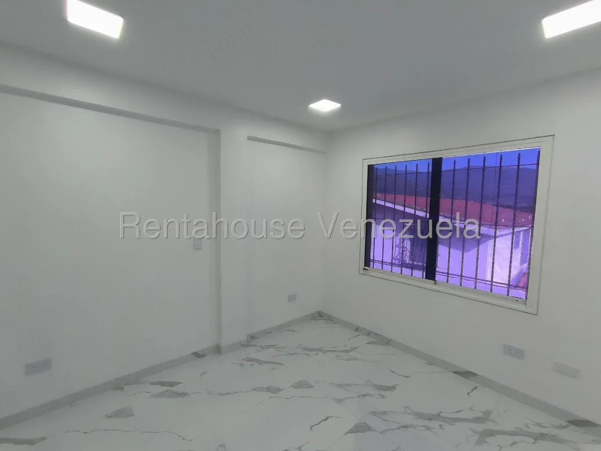 Estupenda Casa en Venta Urb. Sant Homero II, vía San Mateo, La Victoria, Edo. Aragua - 14