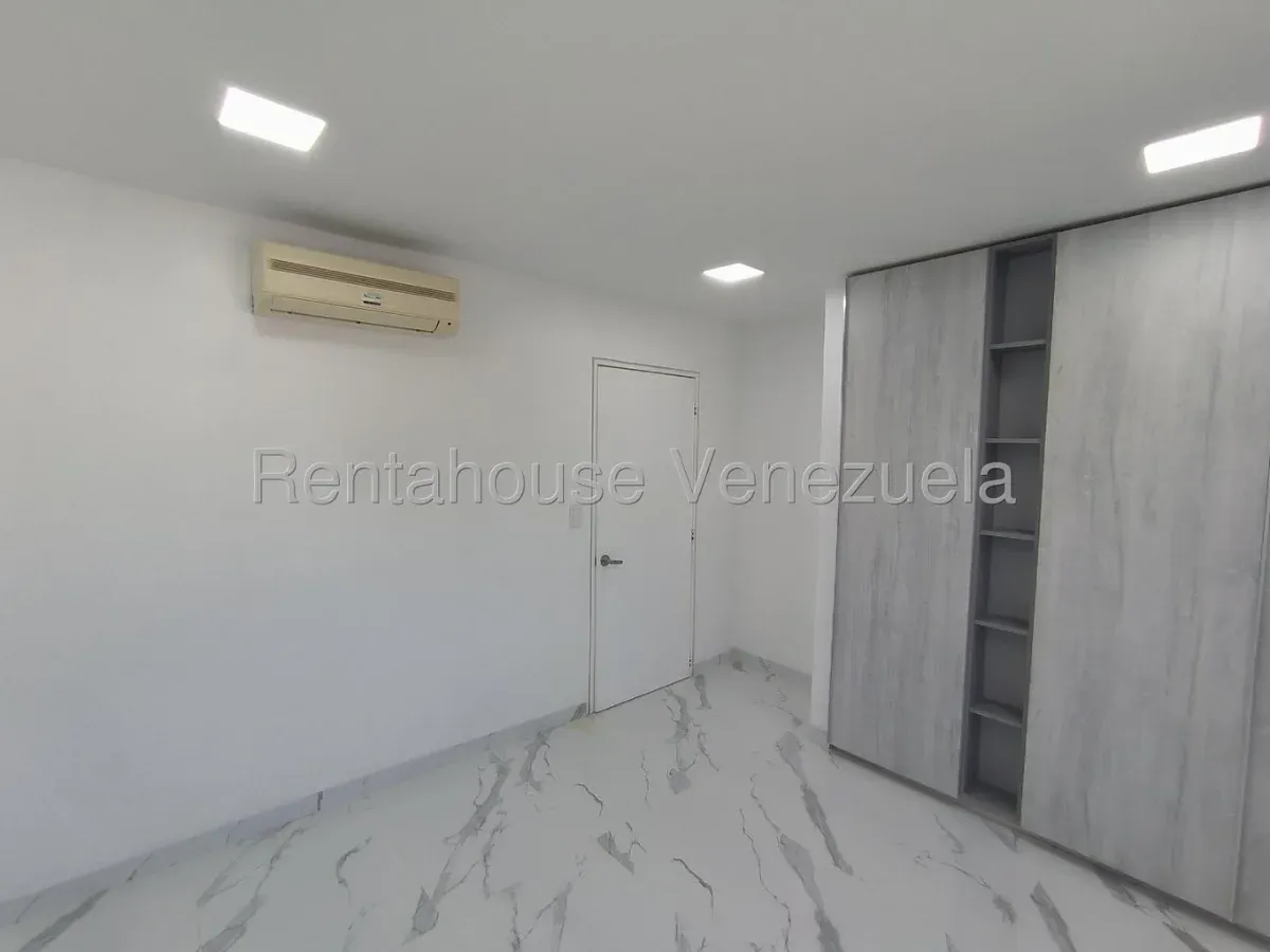 Estupenda Casa en Venta Urb. Sant Homero II, vía San Mateo, La Victoria, Edo. Aragua - 19