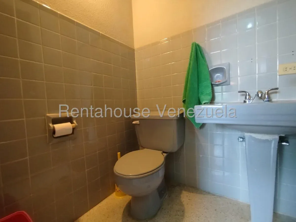 Amplia y Potencial Casa en Venta Urb. Los Rauseos Norte, El Limon, Maracay Edo.Aragua - 13