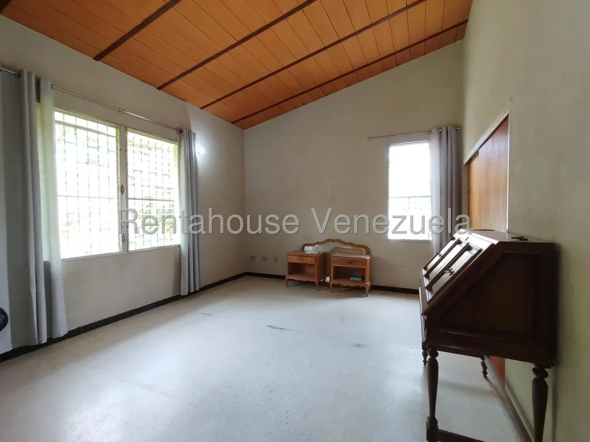 Amplia y Potencial Casa en Venta Urb. Los Rauseos Norte, El Limon, Maracay Edo.Aragua - 18