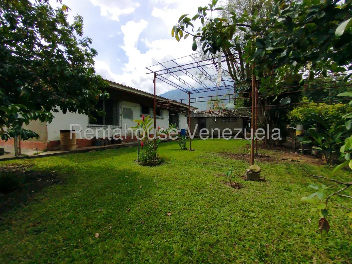 Amplia y Potencial Casa en Venta Urb. Los Rauseos Norte, El Limon, Maracay Edo.Aragua - 20