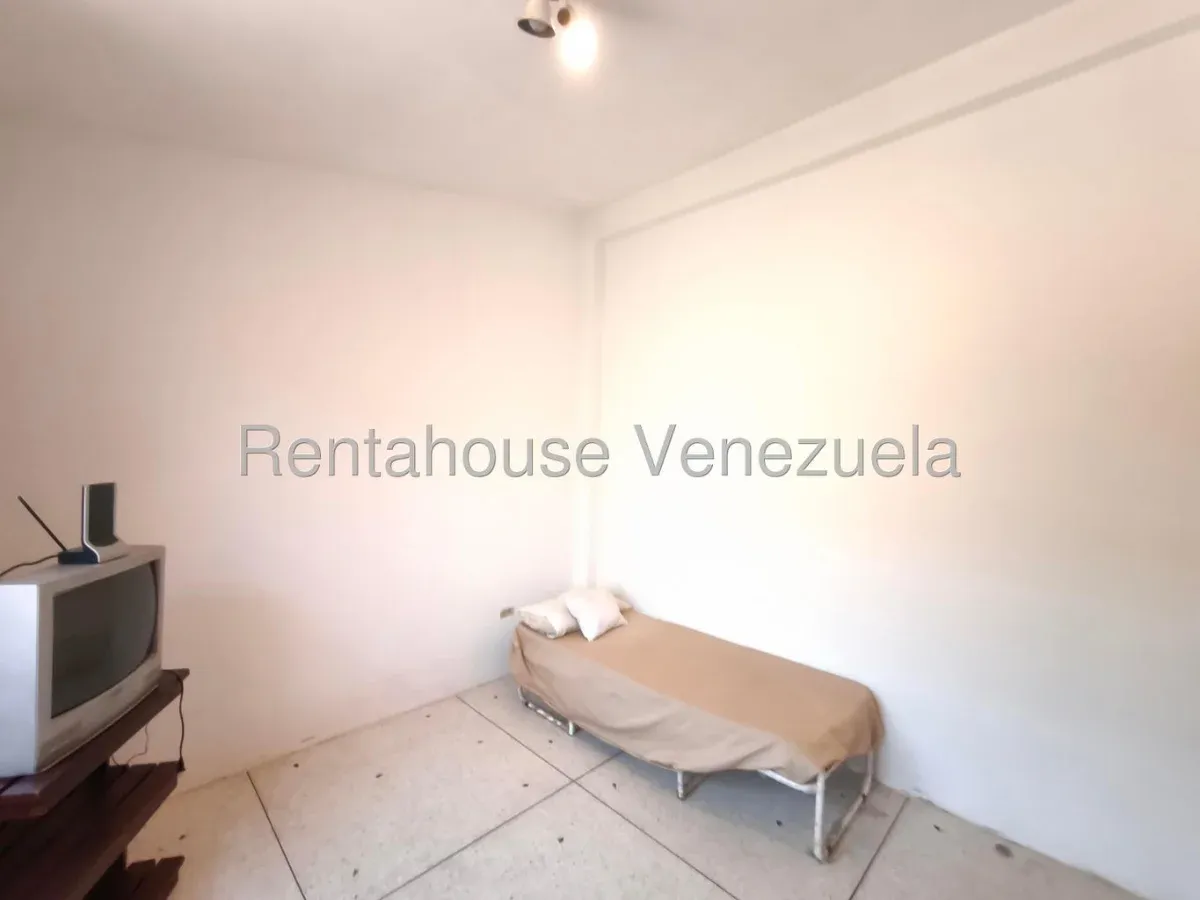 Casa Espaciosa en Venta Urbanización El Centro, Maracay, Edo. Aragua - 22