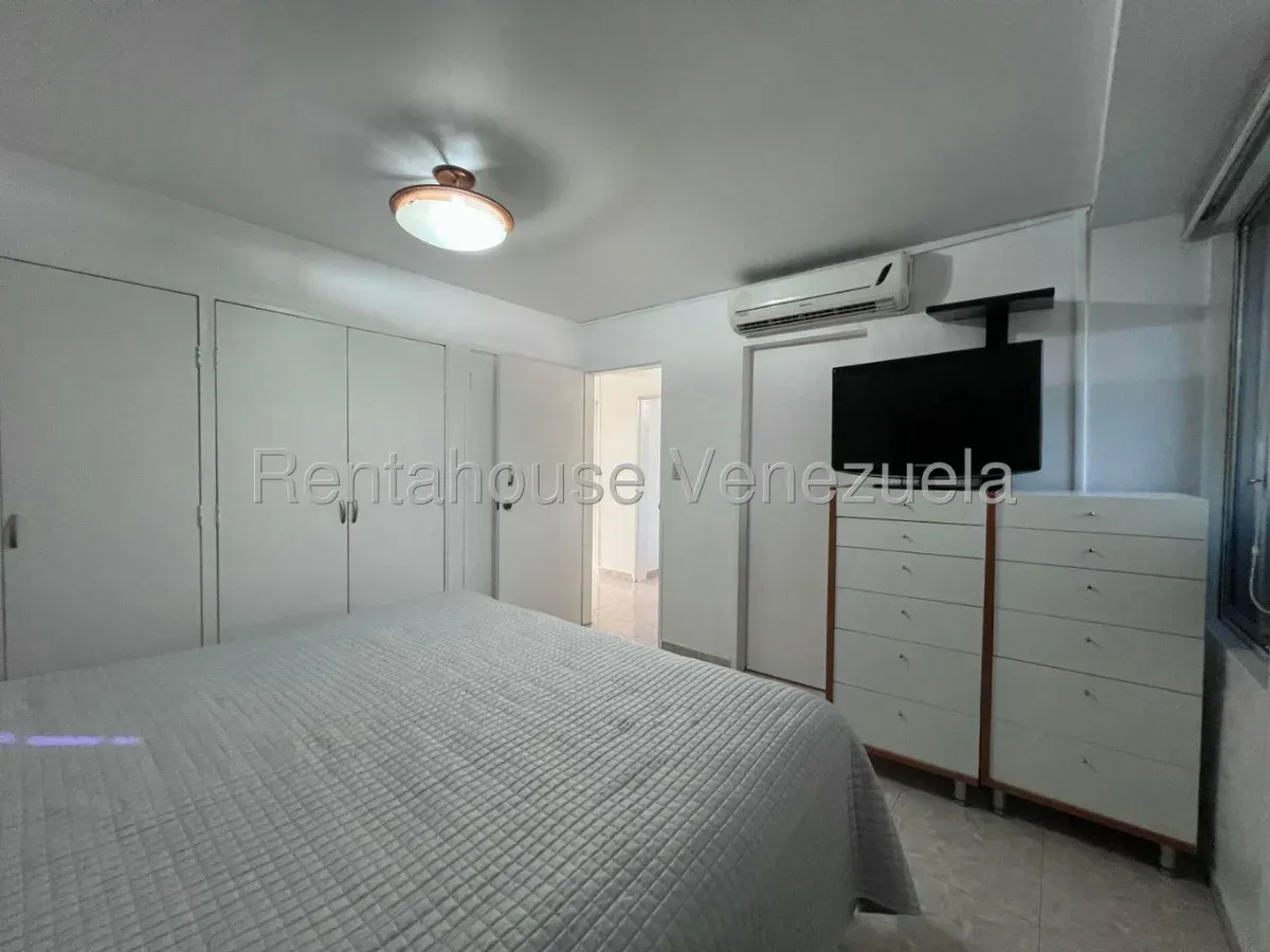 Excelente y Amplio Apartamento en Venta Av. Las Delicias, Zona Norte Maracay - 17