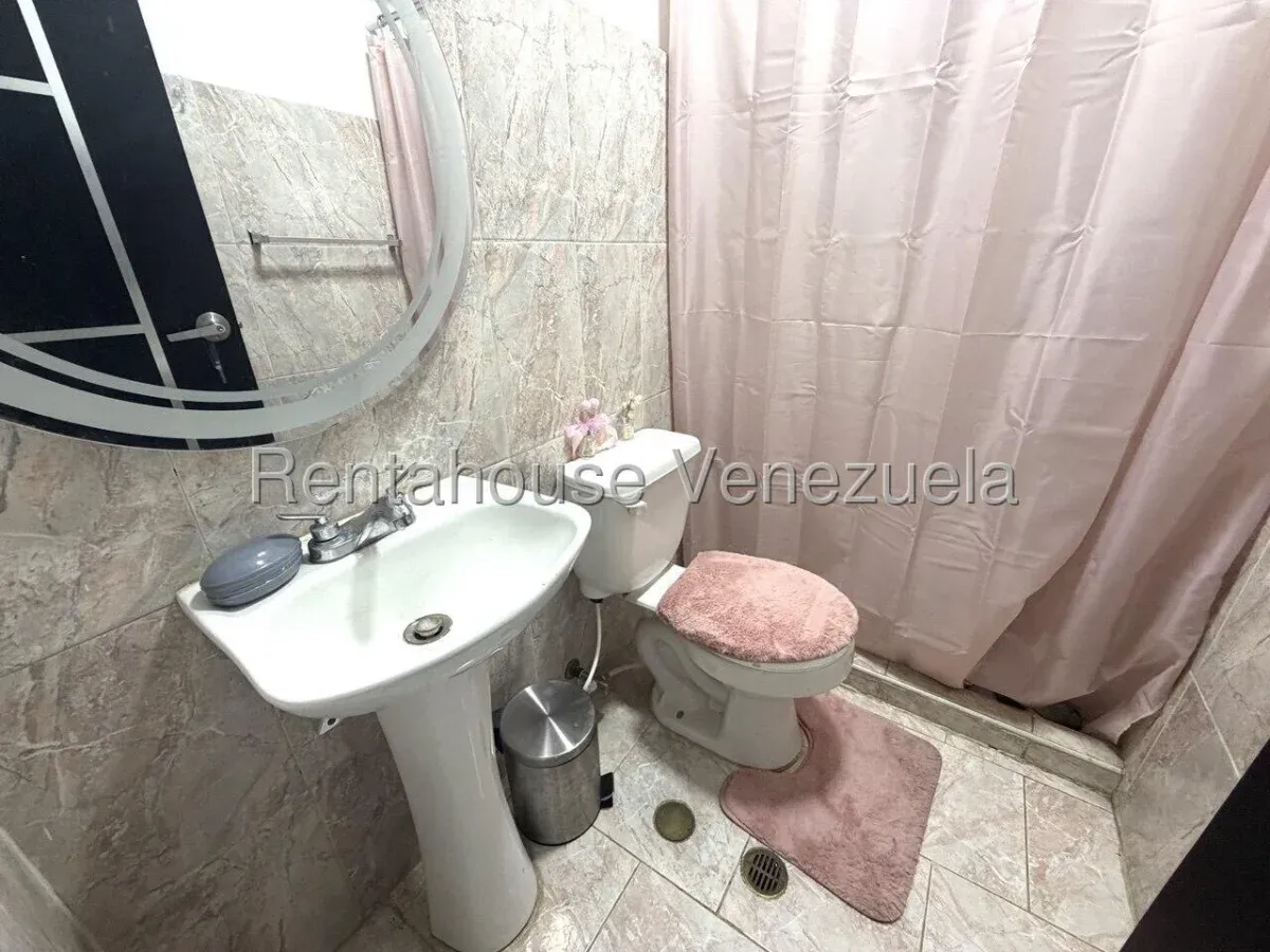 Exclusivo Apartamento en Venta Conjunto Res. Los Roques, Av. Intercomunal Turmero-Maracay - 13