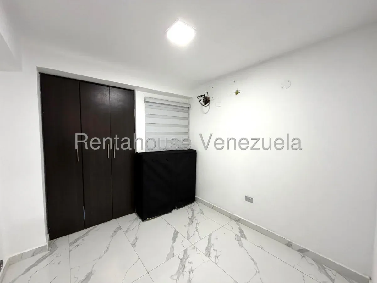 Exclusivo Apartamento en Venta Conjunto Res. Los Roques, Av. Intercomunal Turmero-Maracay - 14