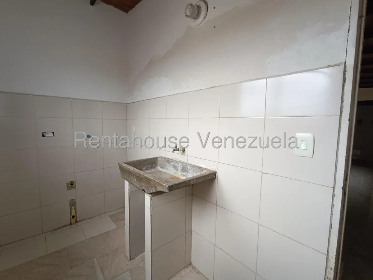 Cómoda Casa en Venta Urb. Corinsa, Cagua, Edo. Aragua. - 24