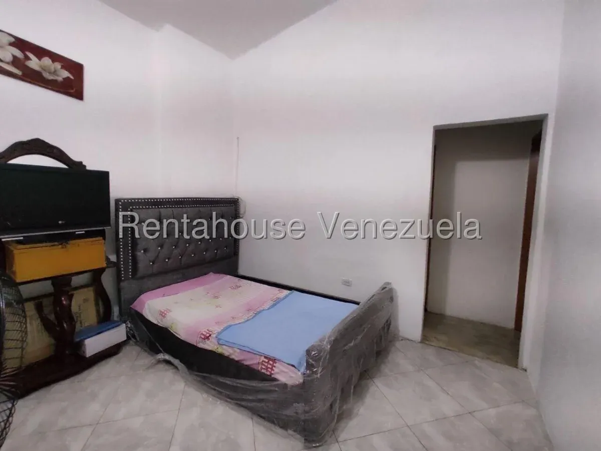 Hermosa Casa Quinta en Venta Urb. La Guaraimita, Av. Intercomunal La Victoria, Edo. Aragua - 14
