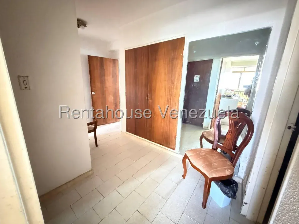 Hermoso Penthouse en Venta Urb. El Centro, Maracay, Pozo de Agua Propio. - 20