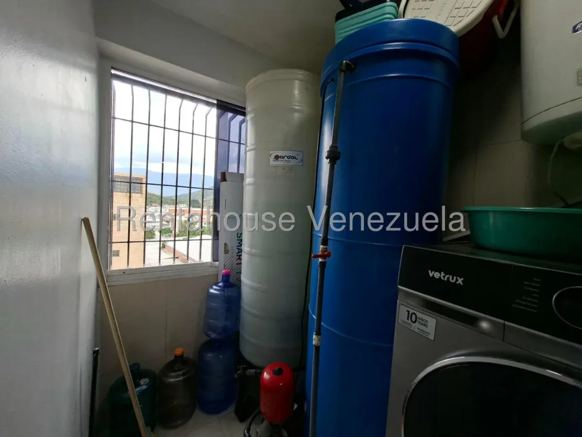 Hermoso Apartamento en Venta Res Torre Molino, La Barraca, Maracay. - 10