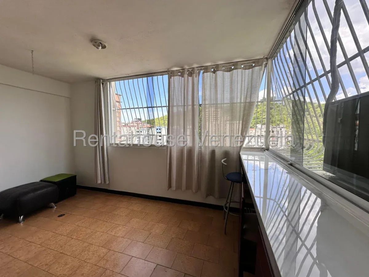 Excelente Apartamento en Venta Urb. Calicanto, Maracay - 7