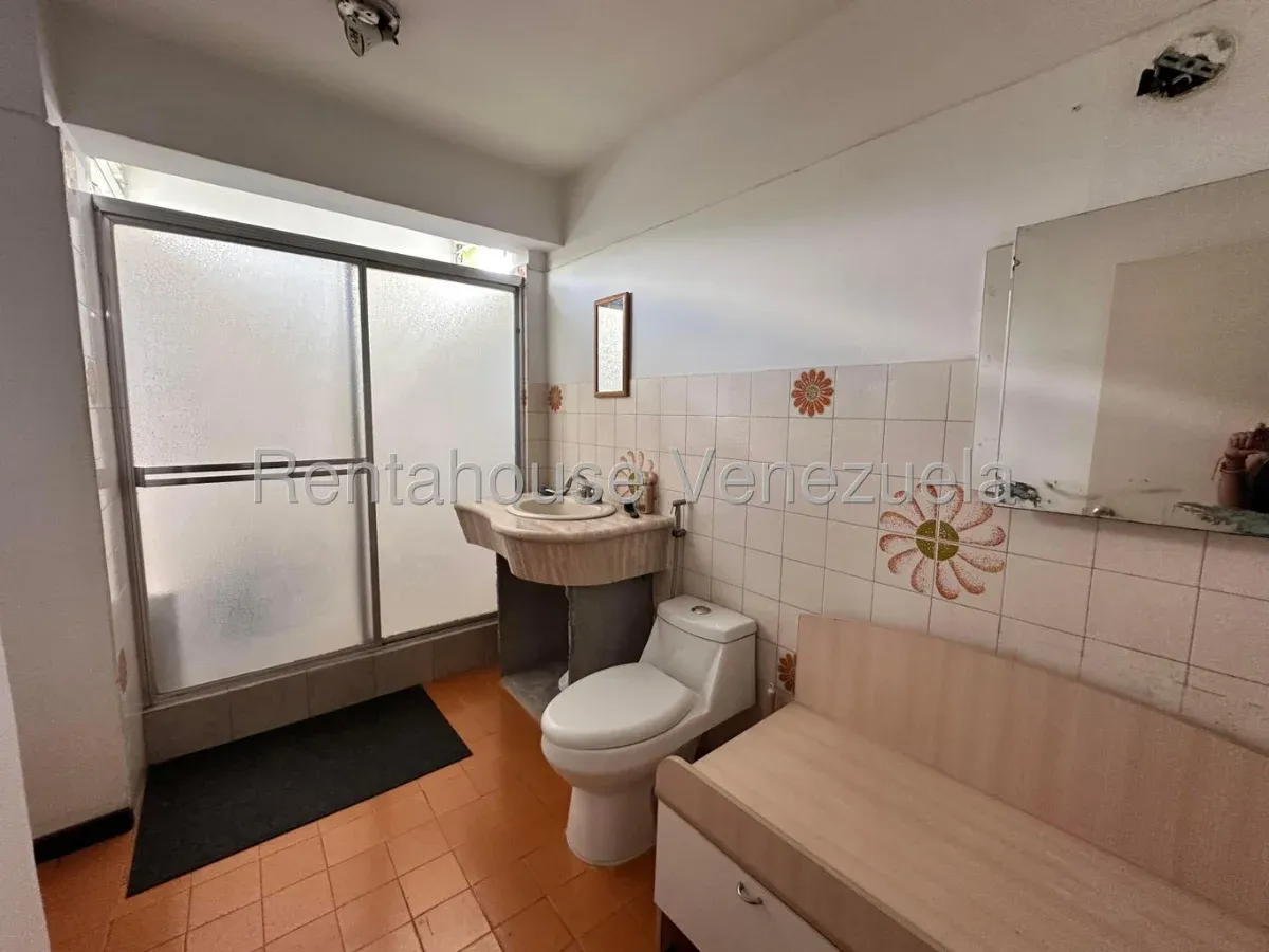 Excelente Apartamento en Venta Urb. Calicanto, Maracay - 19