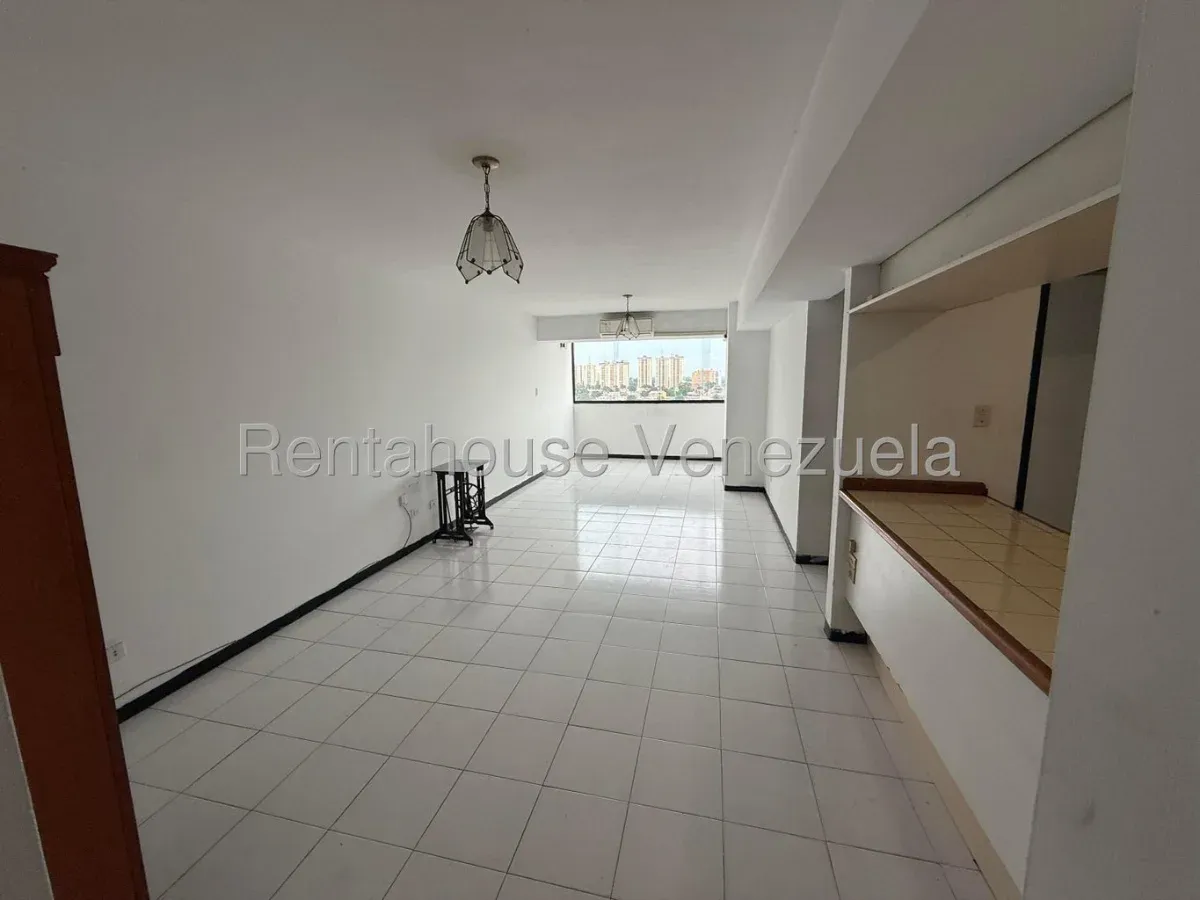 Oportunidad de Inversion Apartamento en Venta Calle Mariño Maracay, Edo. Aragua - 5