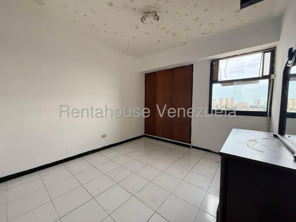 Oportunidad de Inversion Apartamento en Venta Calle Mariño Maracay, Edo. Aragua - 14