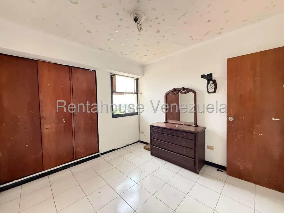 Oportunidad de Inversion Apartamento en Venta Calle Mariño Maracay, Edo. Aragua - 15
