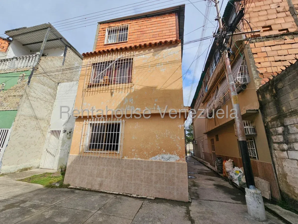 Comoda Casa en venta Sector Caña de Azúcar, Maracay, Edo. Aragua - 22