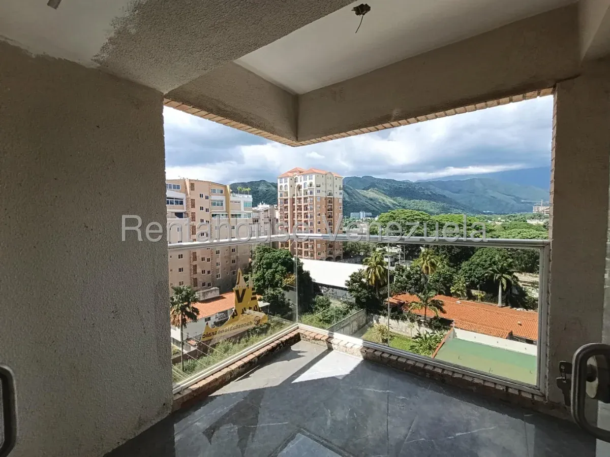 Exclusivo Apartamento en Venta Urb. La Soledad, Zona Norte de Maracay - 14