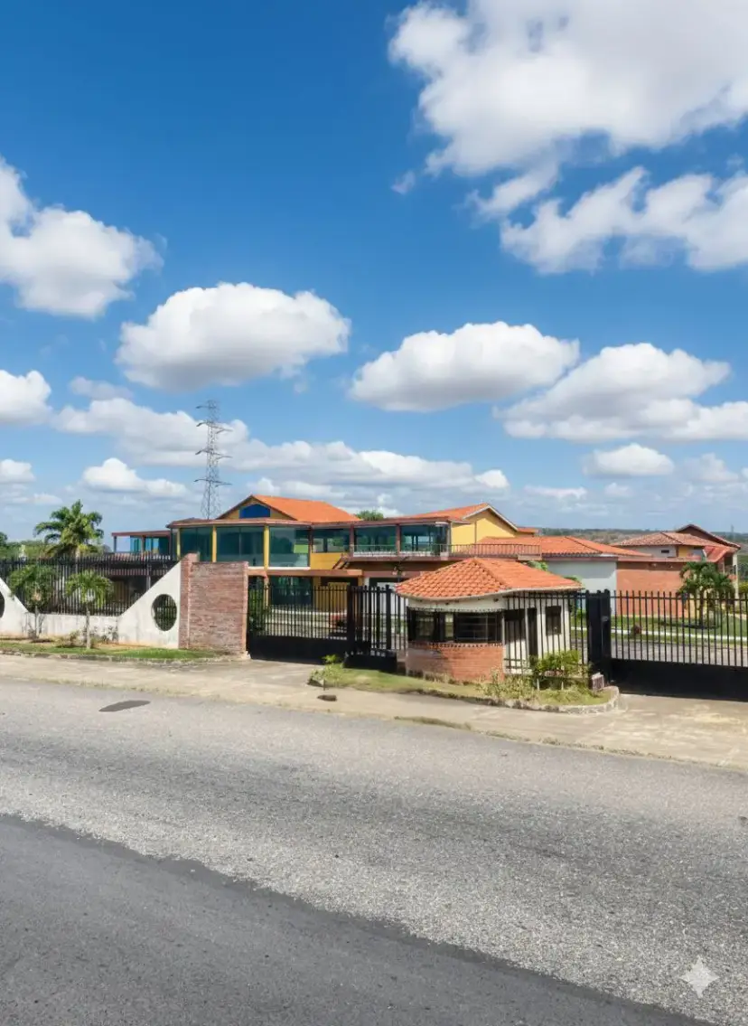 Hotel 4 estrellas a estrenar
