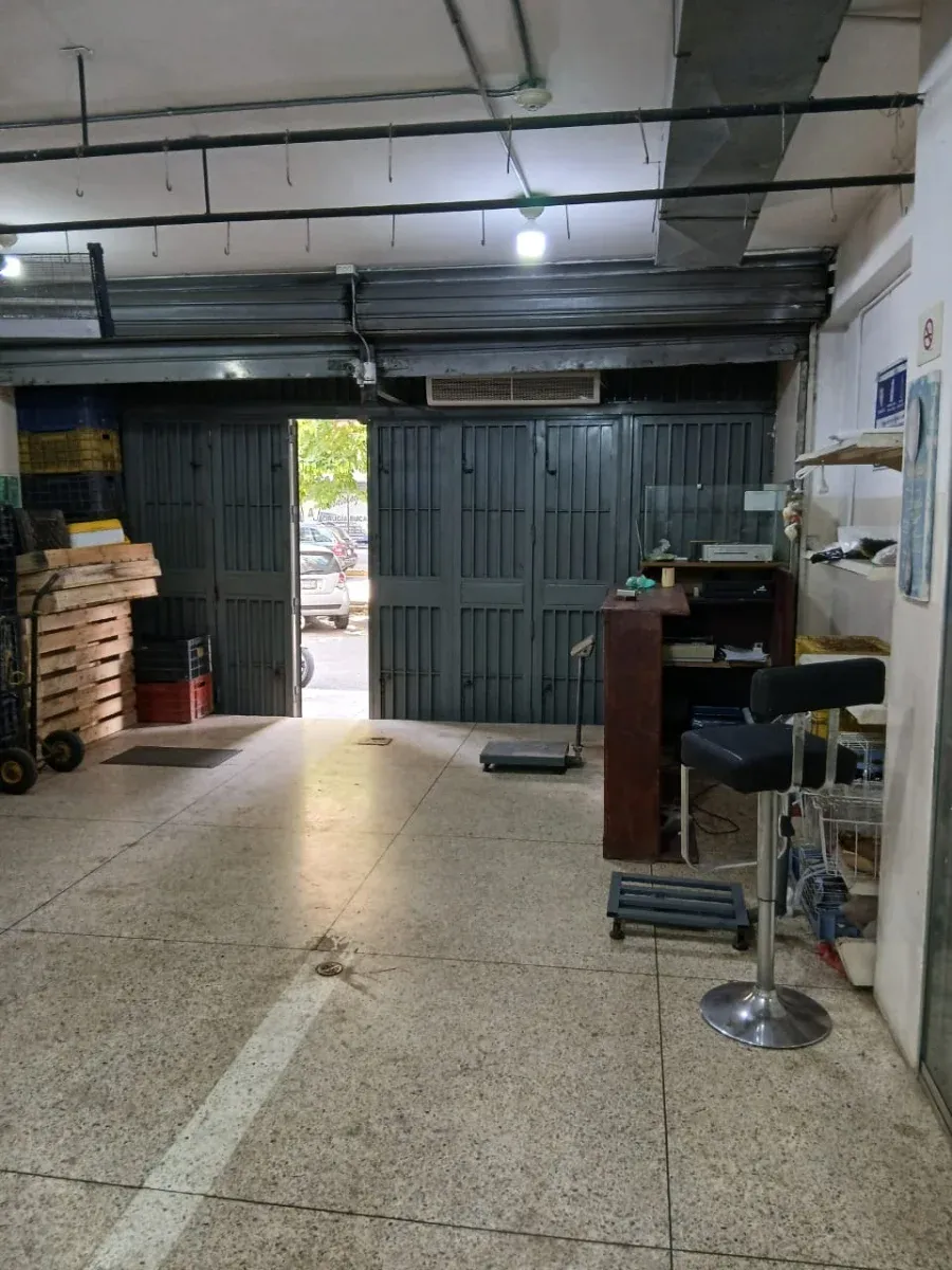 ALQUILER O VENTA  DE LOCAL A PIE DE CALLE EN SANTA TERESA ESQ. PALMITA  - 2