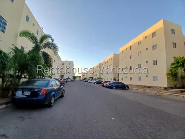 APARTAMENTO EN LOS HATICOS MARACAIBO MLS #26-12377 - 2