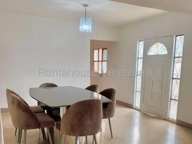 venta de casa en urbanizacion canaima , zona norte  - 4