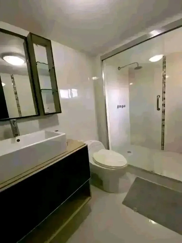 Exclusiva Casa Bote en Abanico, Lechería: Lujo Moderno, Muelle Privado, Vista al Canal. - 7