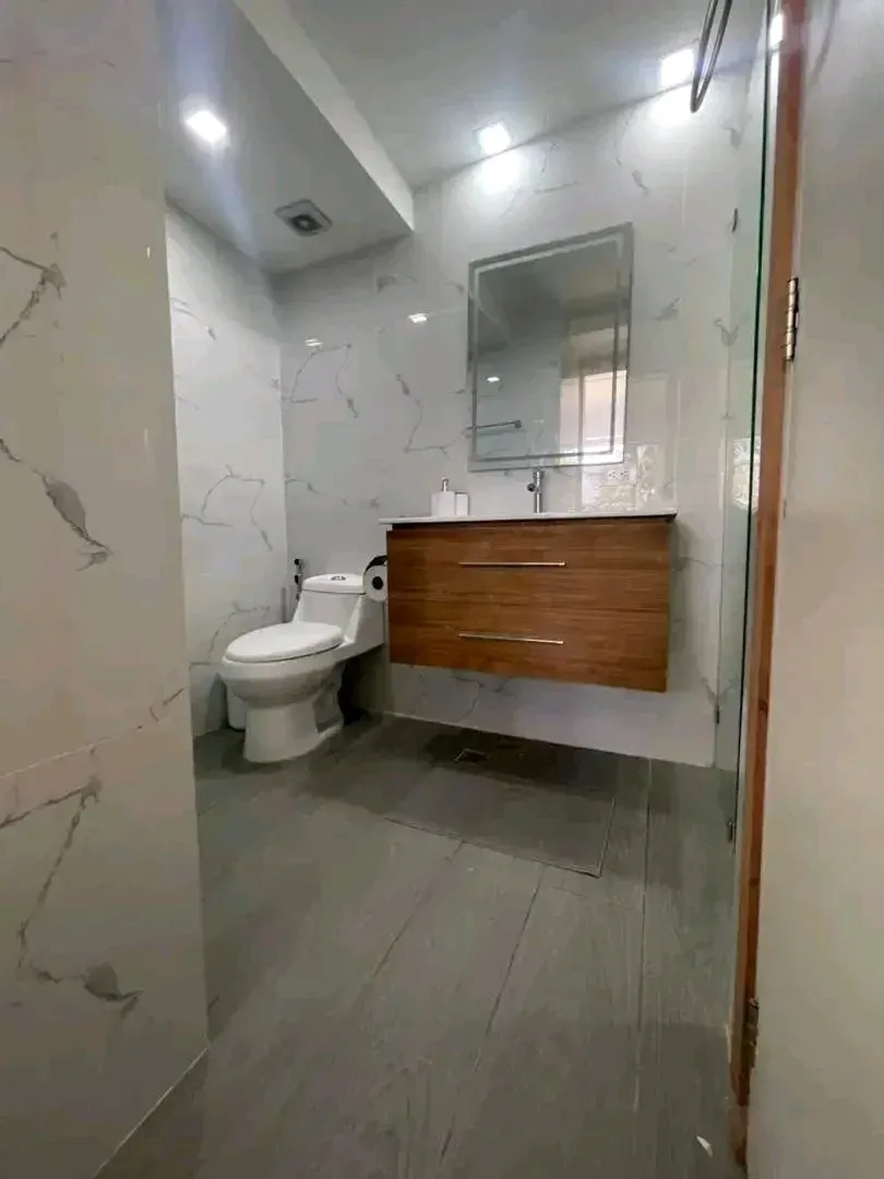 ¡Exclusivo Apartamento Moderno en Res. Isla Marina! Listo para Habitar - 9