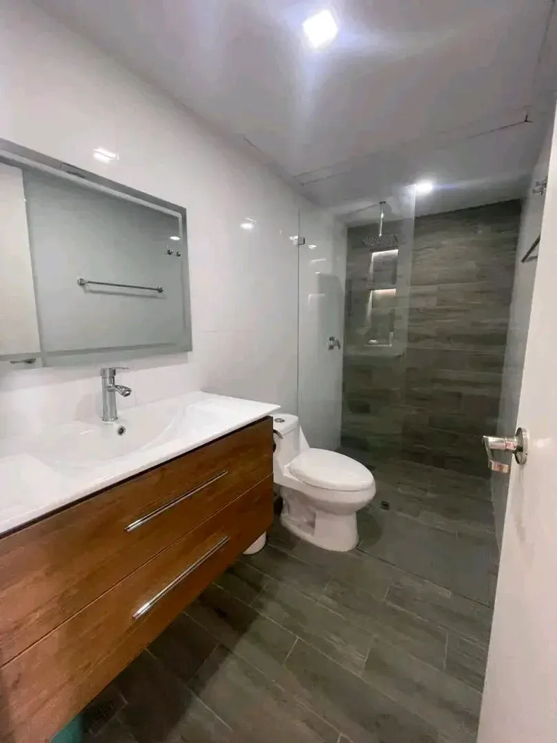 ¡Exclusivo Apartamento Moderno en Res. Isla Marina! Listo para Habitar - 11