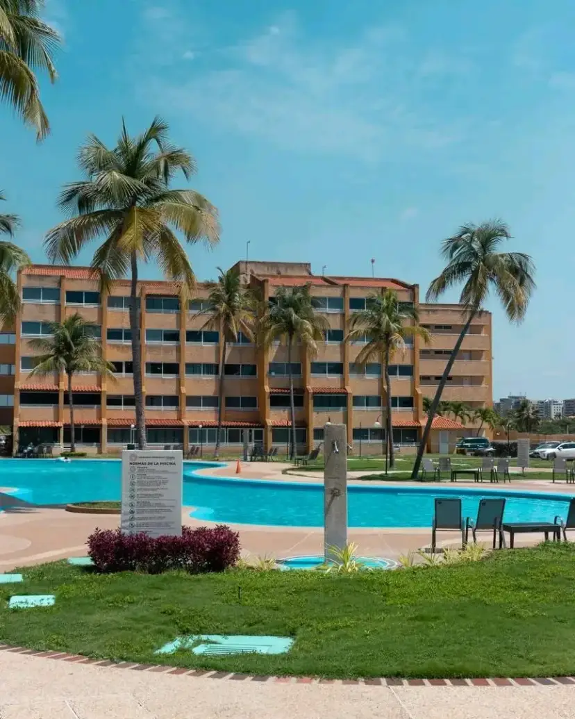 Vendo amoblado y equipado apartamento CR VILLASOL SUITES