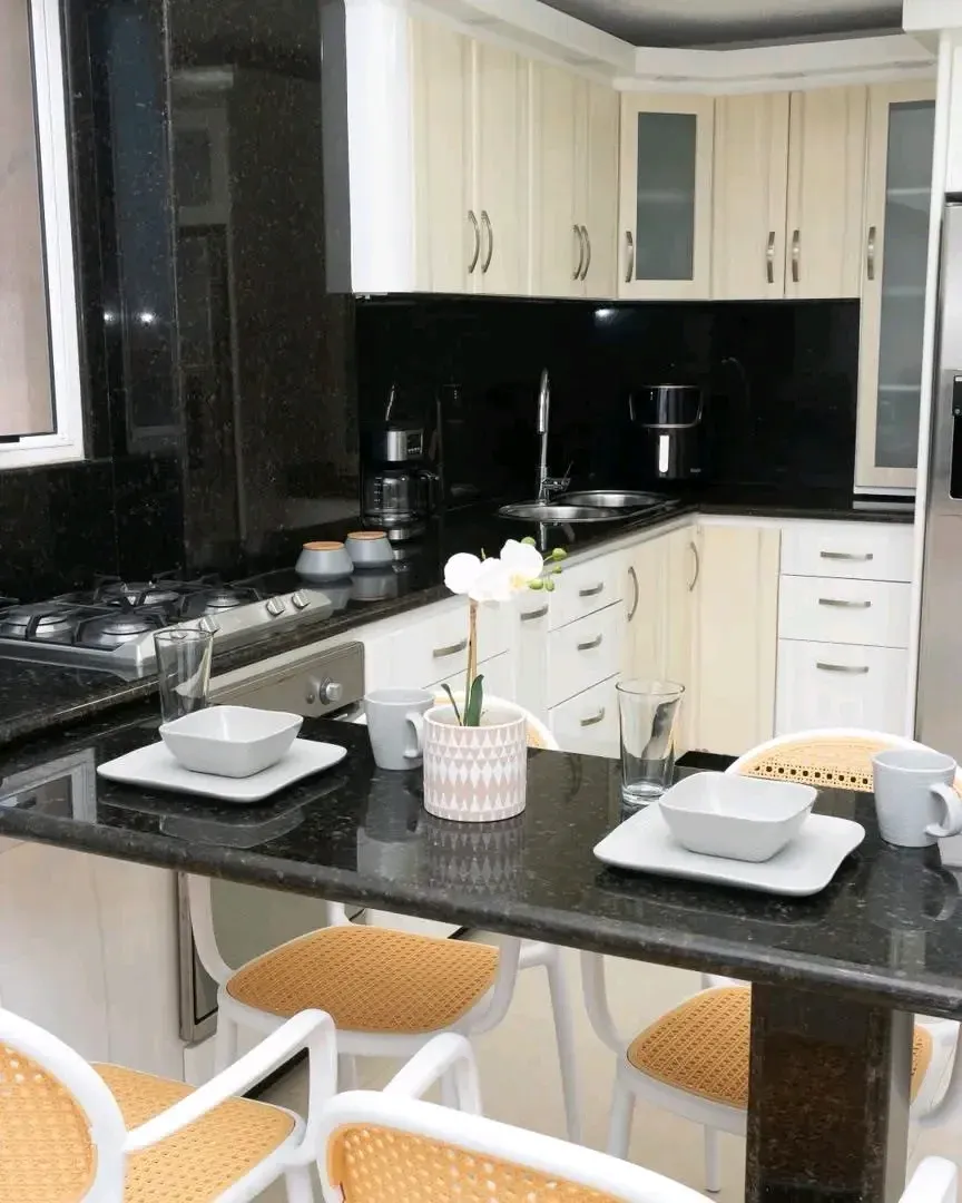 Vendo amoblado y equipado apartamento CR VILLASOL SUITES - 5