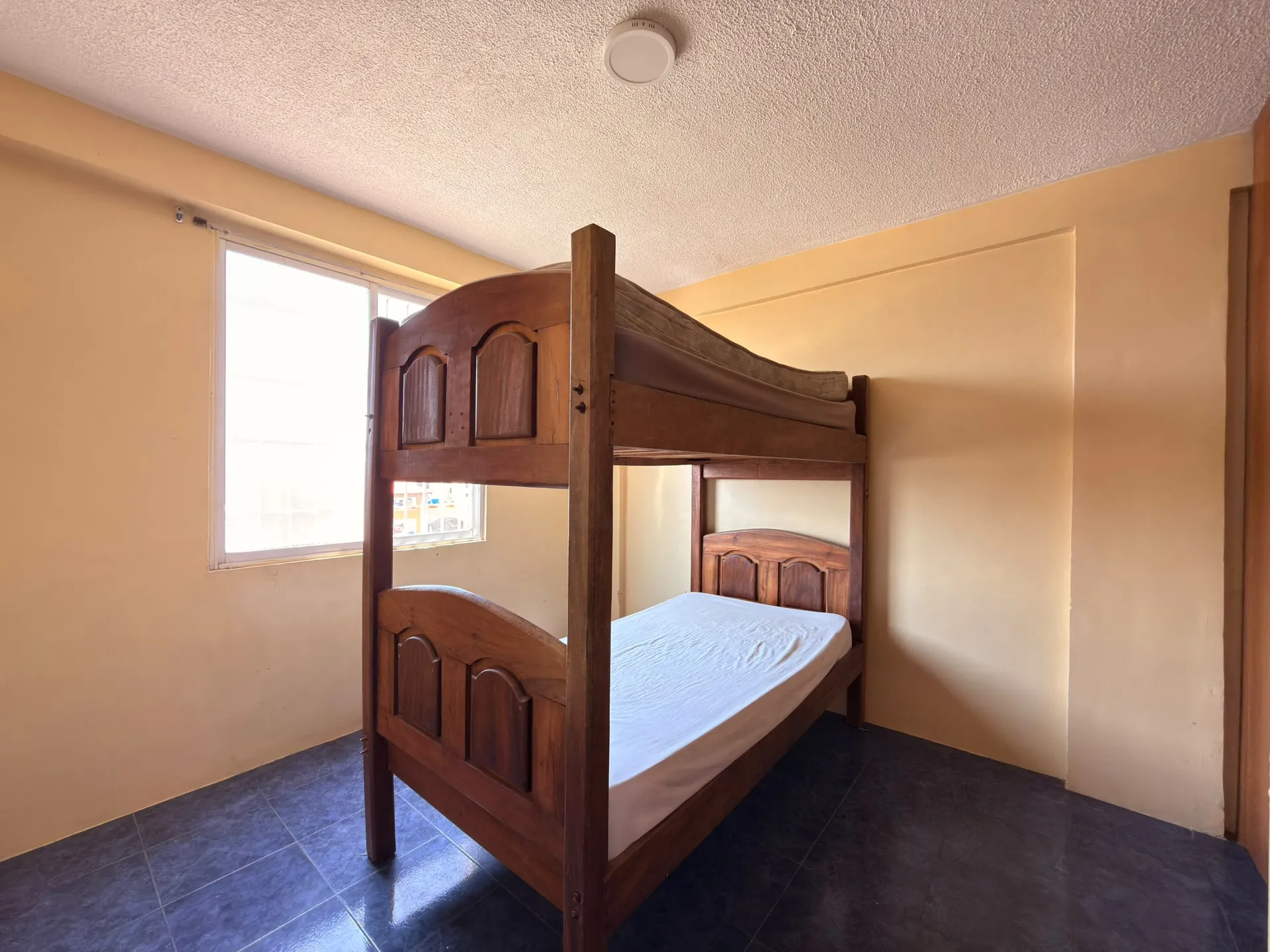 De oportunidad Vendo apartamento amoblado y equipado CR Neveri - 8