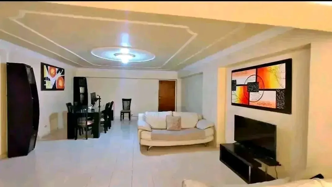 Vendo apartamento Av Bolivar de PLC, NEGOCIABLE Solo clientes