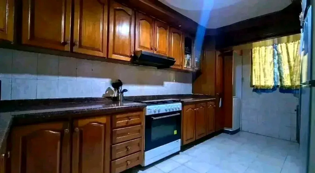 Vendo apartamento Av Bolivar de PLC, NEGOCIABLE Solo clientes - 4