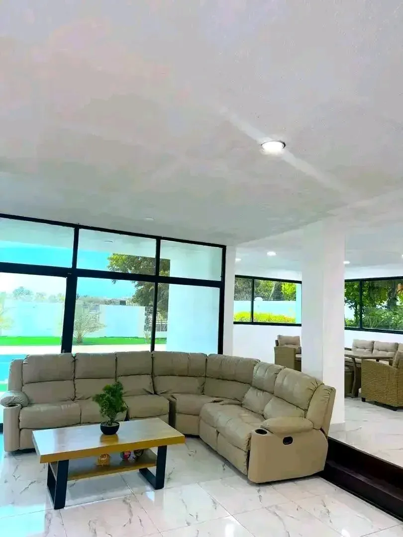 VENDO VILLA EN CAMPO DE GOLF CR LAS VILLA SOLO CLIENTES - 9