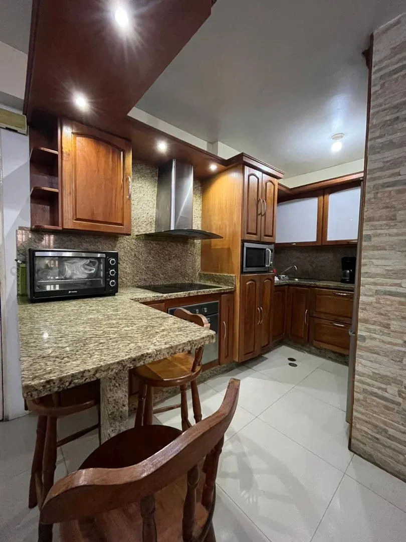 BRICK LH vende cómodo apartamento CR Ahtenas , Nva Barcelona - 5
